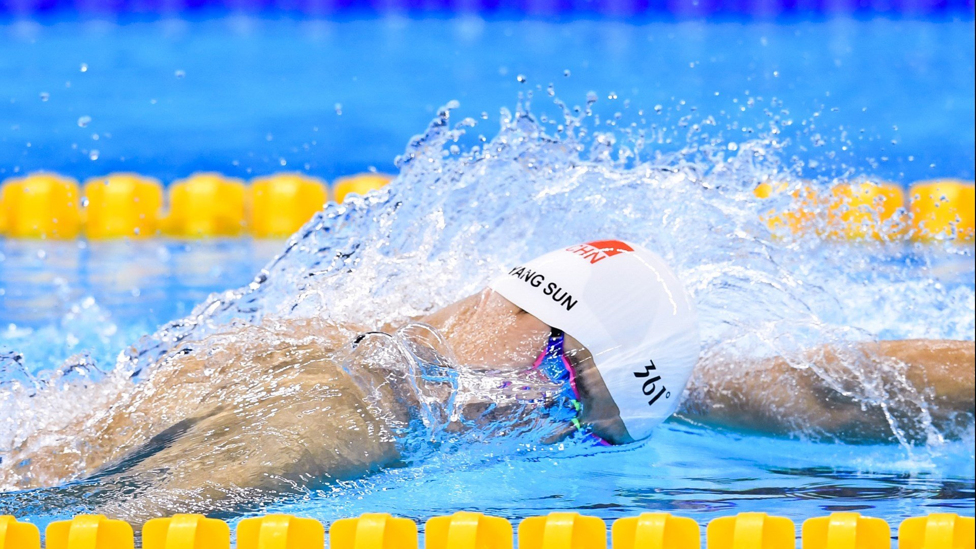 卡马文加单骑救主,佛罗伦萨的玻利维亚时刻如何炼成?