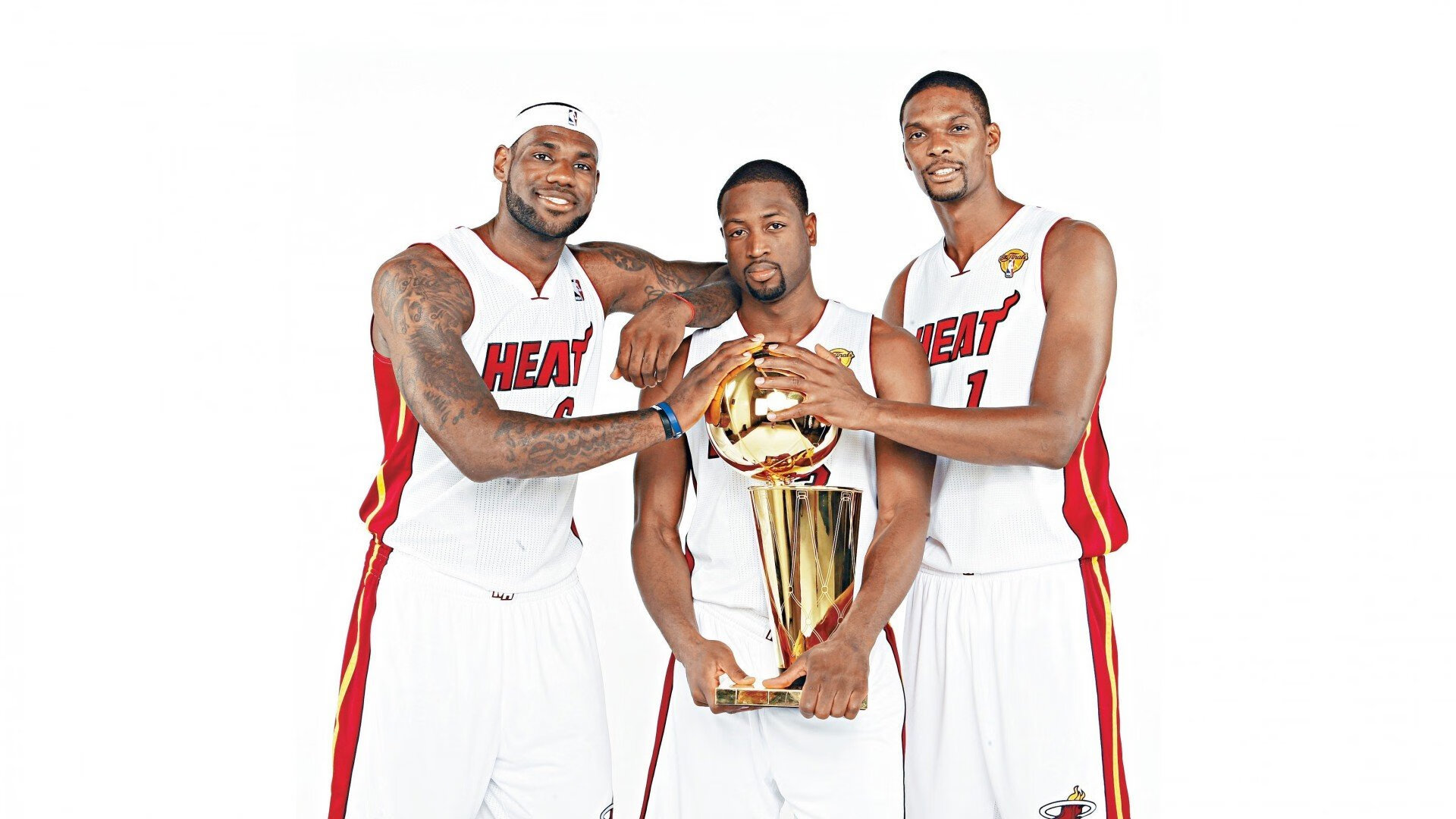 西决生死战之夜，迪巴拉打出生涯之夜，当绝境成为神性的祭坛